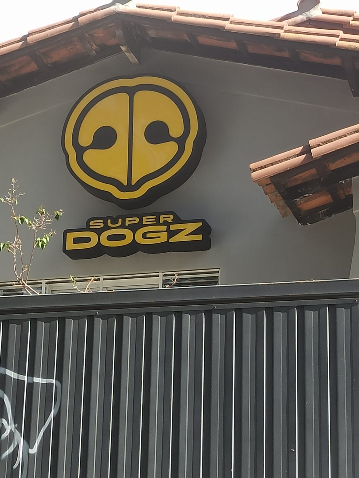 Painel luminoso Super Dogz